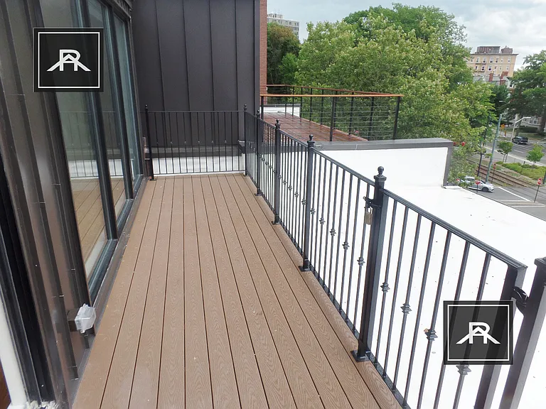1614 Beacon St #3 — Photo 13