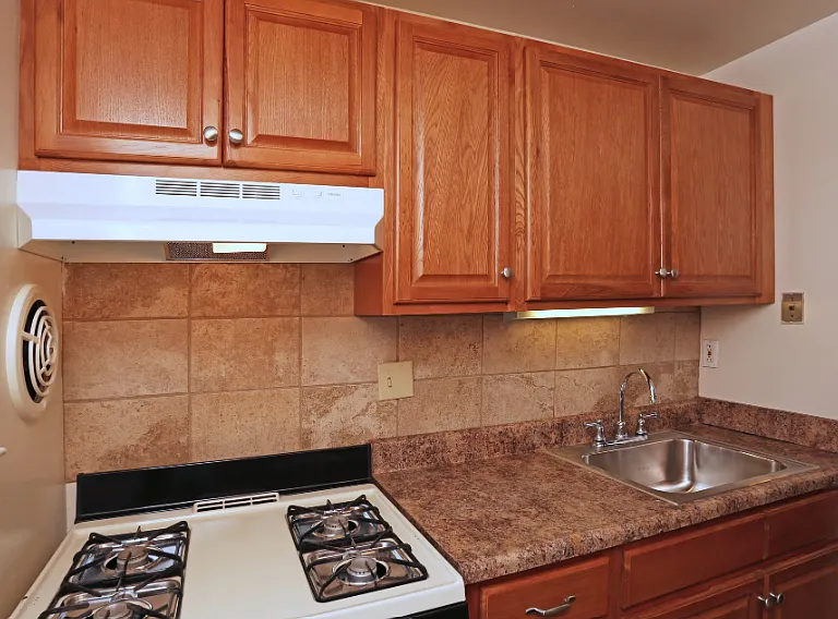 Canal House Apartments — Photo 6