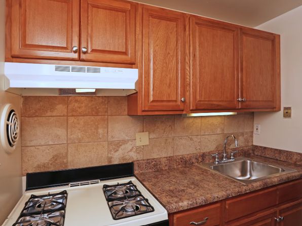 126 E Maple Ave #4F9C6B9CC