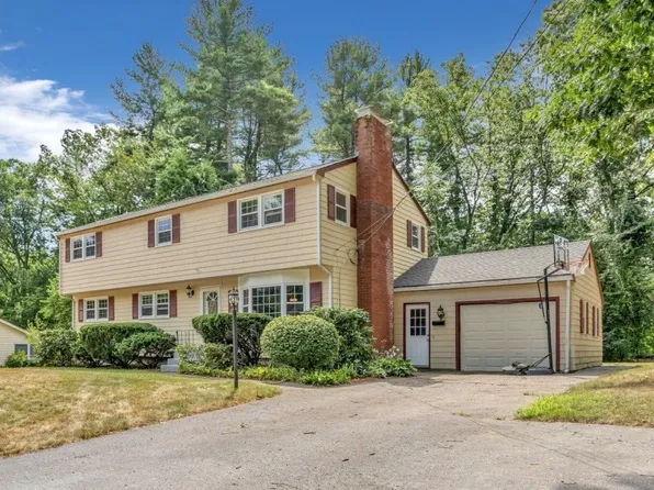 7 Charlemont Ct, Chelmsford, MA 01824