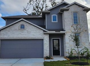 201 Water Grass Trl, Clute, TX 77531