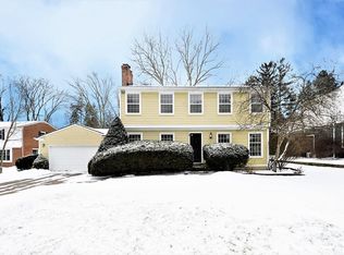 2760 Provincial Dr, Ann Arbor, MI