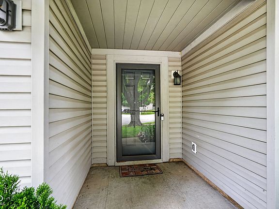 5th image of 7023 Elias Cir