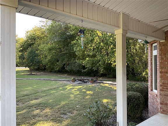 4th image of 1405 Villa View Dr