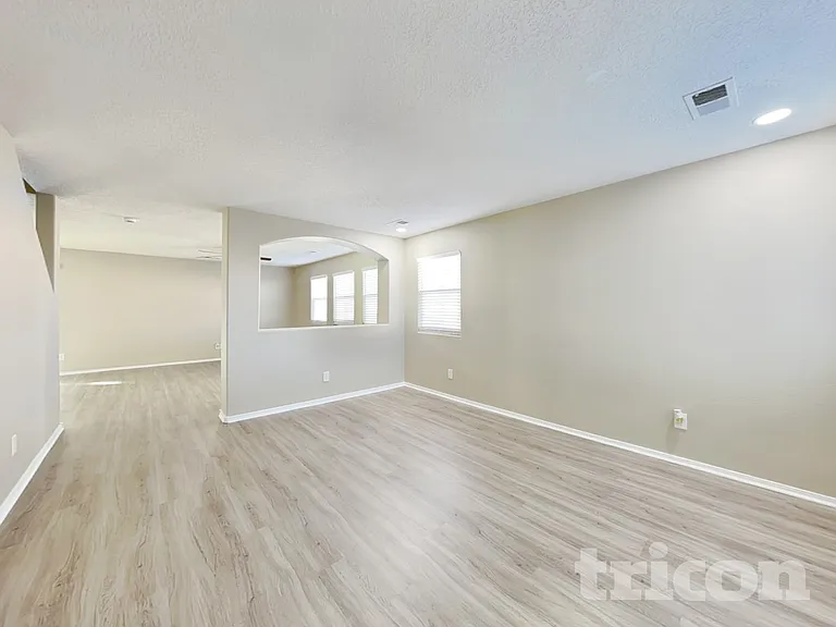 6407 Black Hawk Dr NE — Photo 14