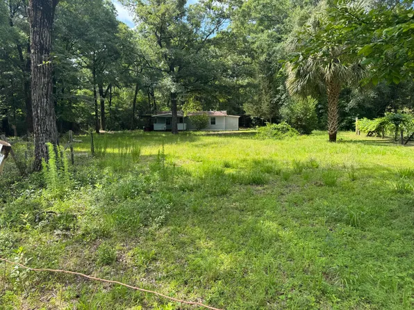 6102 Turkey Track Rd, Crestview, FL 32539