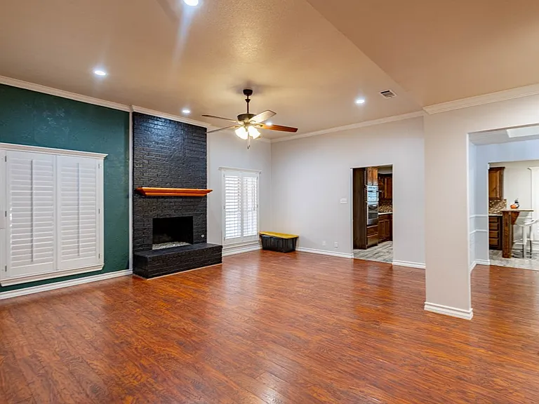 4715 Bishops Castle Dr — Photo 18