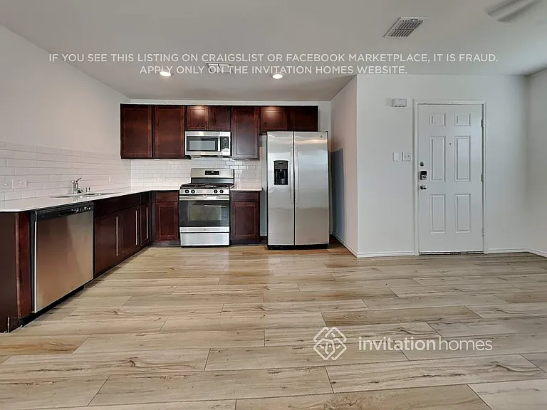 3220 Crestone Dr — Photo 6