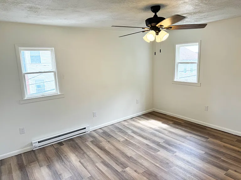 140 Chess St #2 — Photo 10