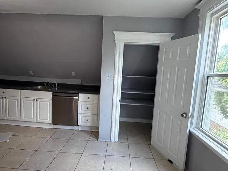 58 N 5th St #3 — Photo 10