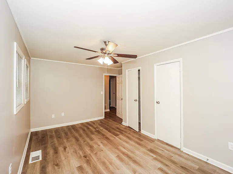 6608 Dorian Dr — Photo 10