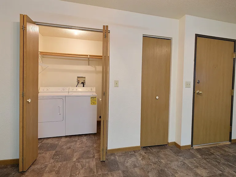 Fargo, ND Kennedy Apartments | Laundry