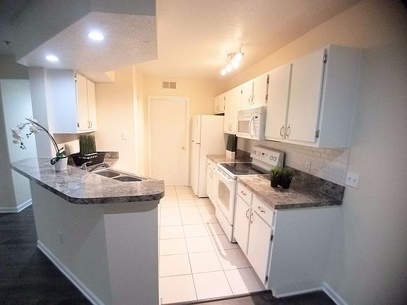 3rd image of 12524 Crest Springs Ln APT 1232