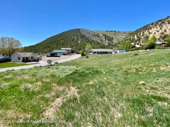 1363 Robert St, Meeker, CO 81641
