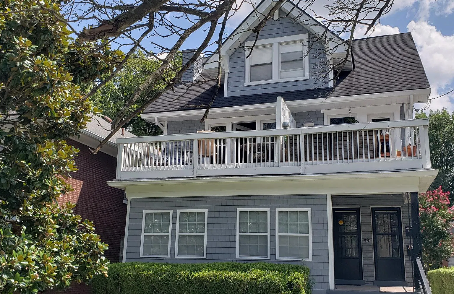 2078 Sherwood Ave — Photo 1