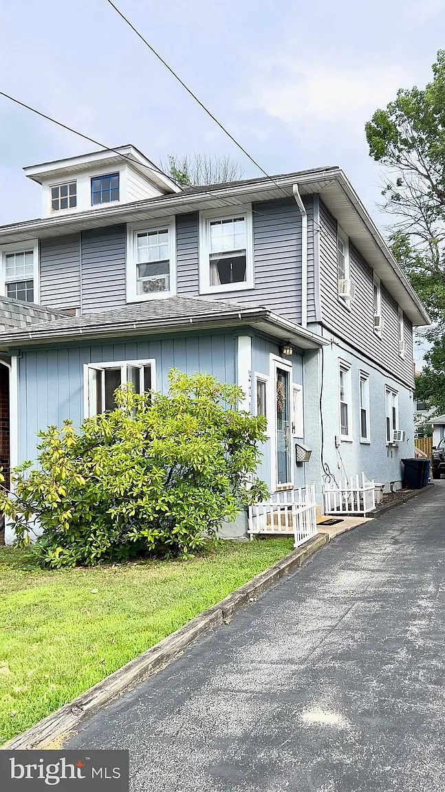 3214 Marshall Rd photo 1