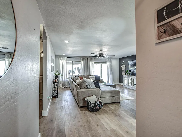 11108 E Diamond Ave — Photo 17