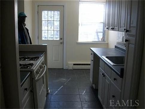 5th image of 3776 Laconia Ave Unit 2