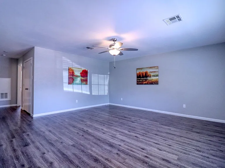 2221 Bowie Dr #11 — Photo 14