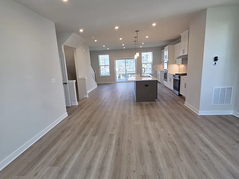 8 Weldon Way — Photo 63