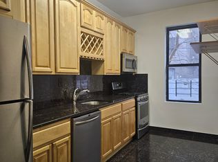 28-38 35th St #1, Astoria, NY 11103