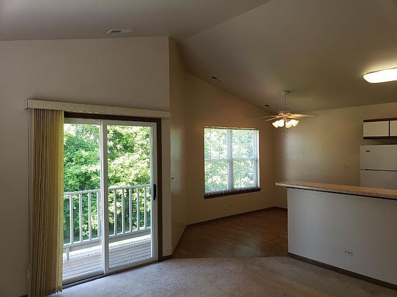 3rd image of 1546 Auburn Ln