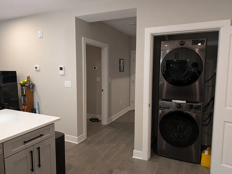 511 Hancock St #508 — Photo 3