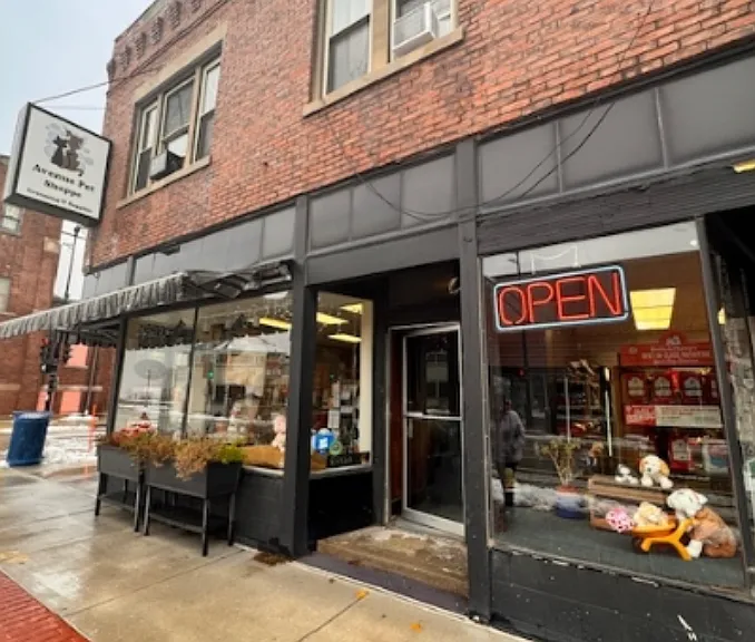 3220 Washington Ave — Photo 1