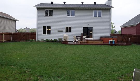 5th image of 531 10th St E