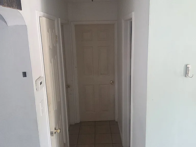 11412 Woodview Blvd — Photo 5