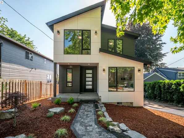 7316 SW Brier Pl, Portland, OR 97219