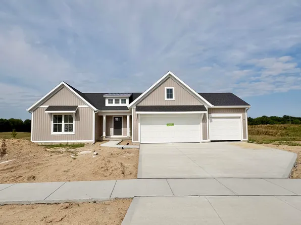7093 Kettle Dale Ave SE, Alto, MI 49302