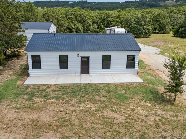 278 N 131st Rd, Mounds, OK 74047