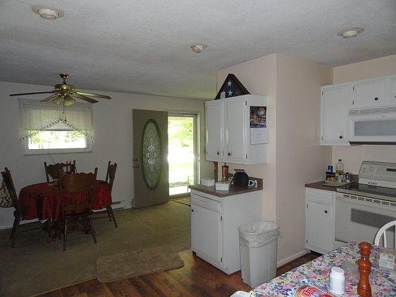 4th image of 19 Lorelei Dr
