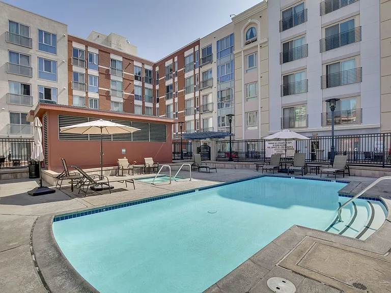 445 Island Ave #5-ID1596266P — Photo 8