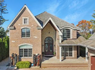 2611 East Lake Shore DRIVE, Twin Lakes, WI 53181