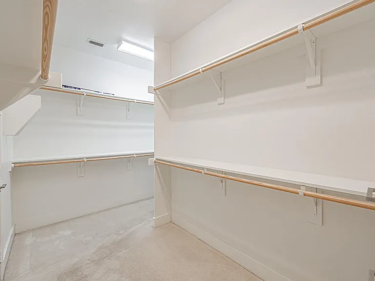 2400 Ridgecrest Dr — Photo 20