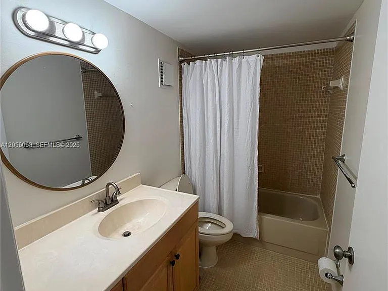 10875 SW 112th Ave #303 — Photo 21