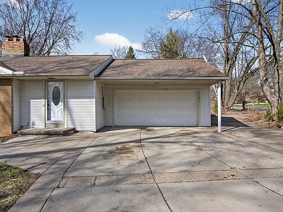 4th image of 3304 Spring Arbor Rd