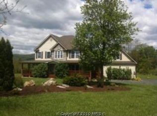 47 McDonald Dr, Inwood, WV 25428