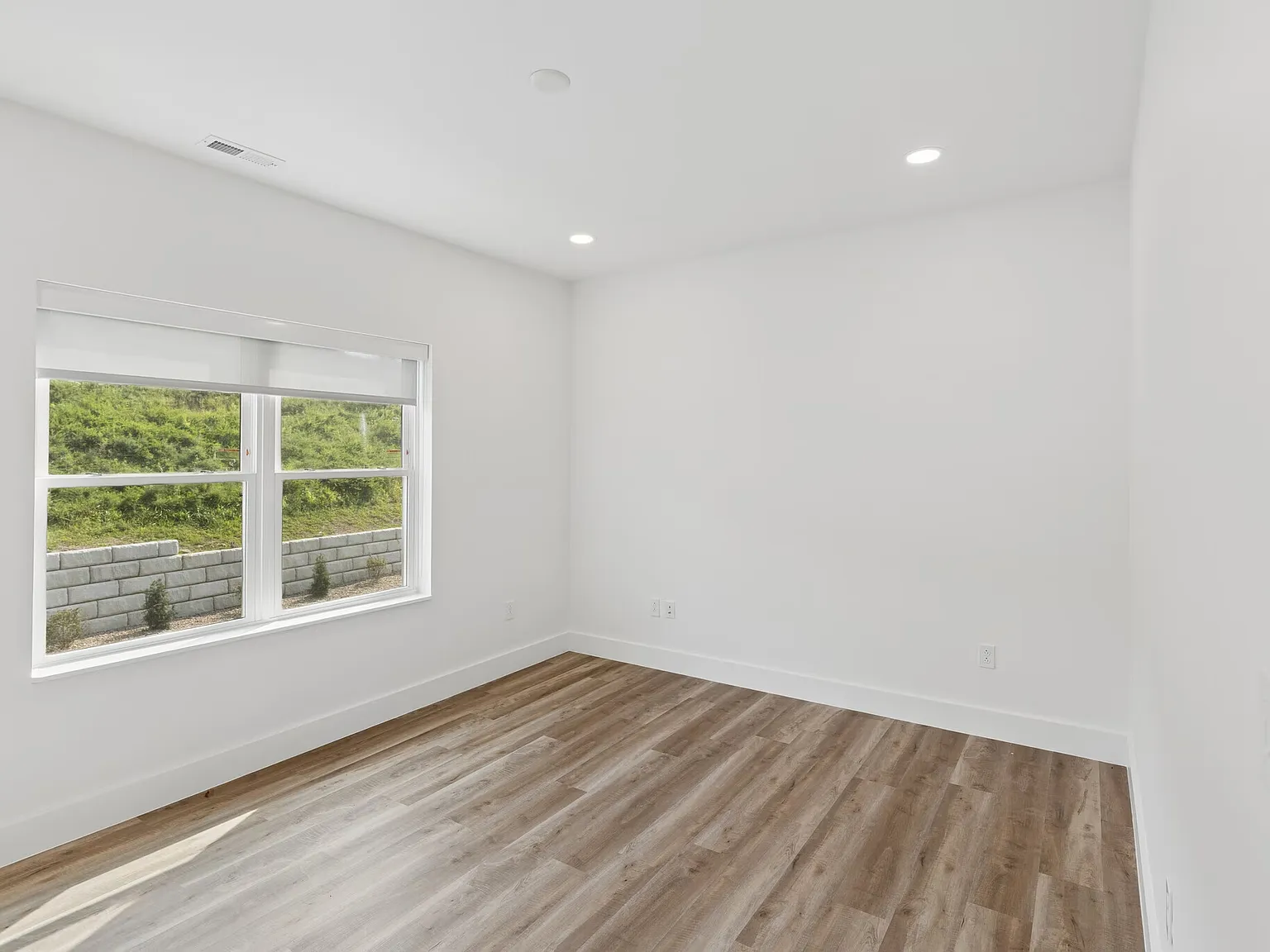 Middletown Flats — Photo 3
