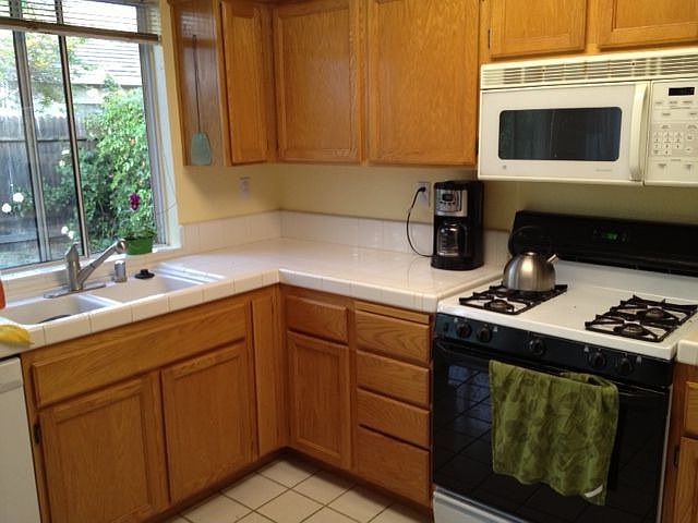 1st image of 224 Summergrove Cir