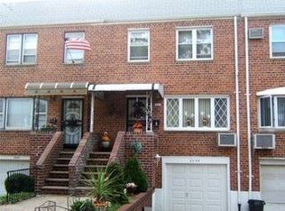 6038 76th St, Middle Village, NY 11379