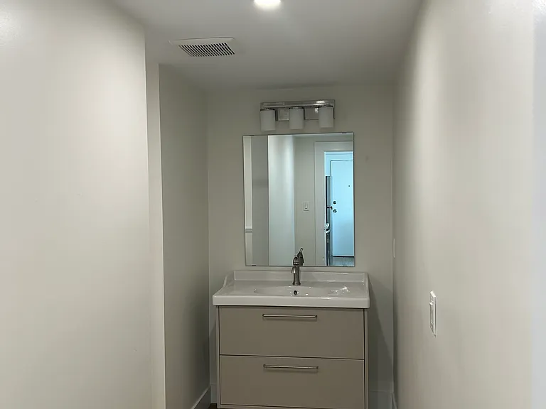 104 Meadow St #2S — Photo 7