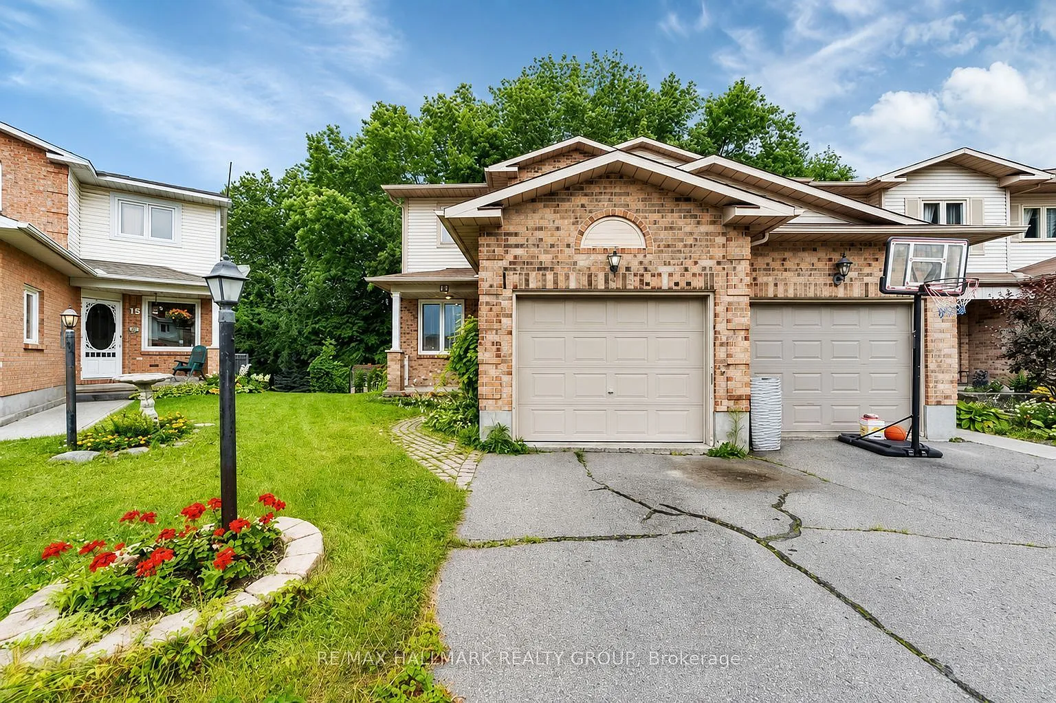 3 bed, $2,600 — Photo 2