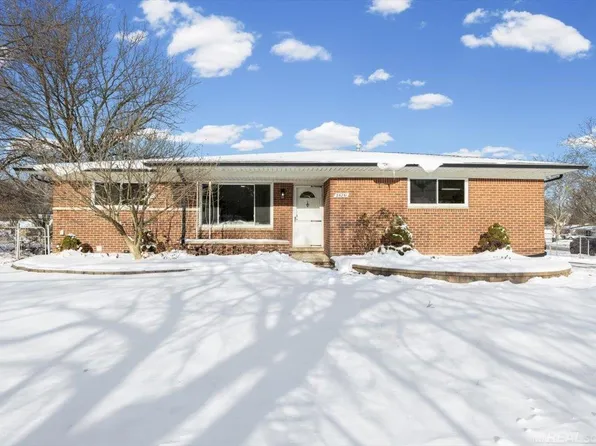 35251 Moravian Dr, Sterling Heights, MI 48312