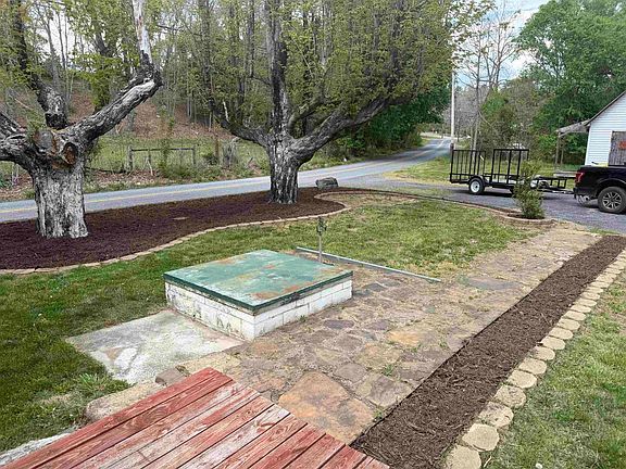 4th image of 64 Augusta Springs Rd