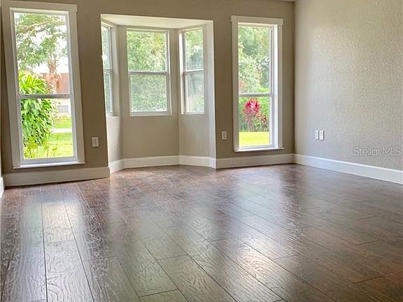 2nd image of 1630 Sailpoint Dr W