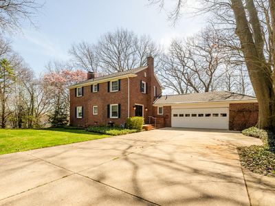1240 Young Pl, Saint Joseph, MI, 49085