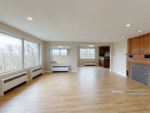3rd image of 33 Lansingville Rd